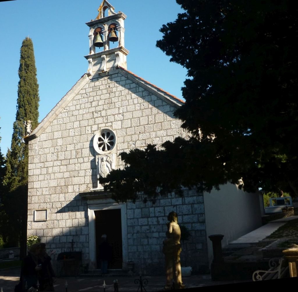 Kostel sv marie v bori gornje selo